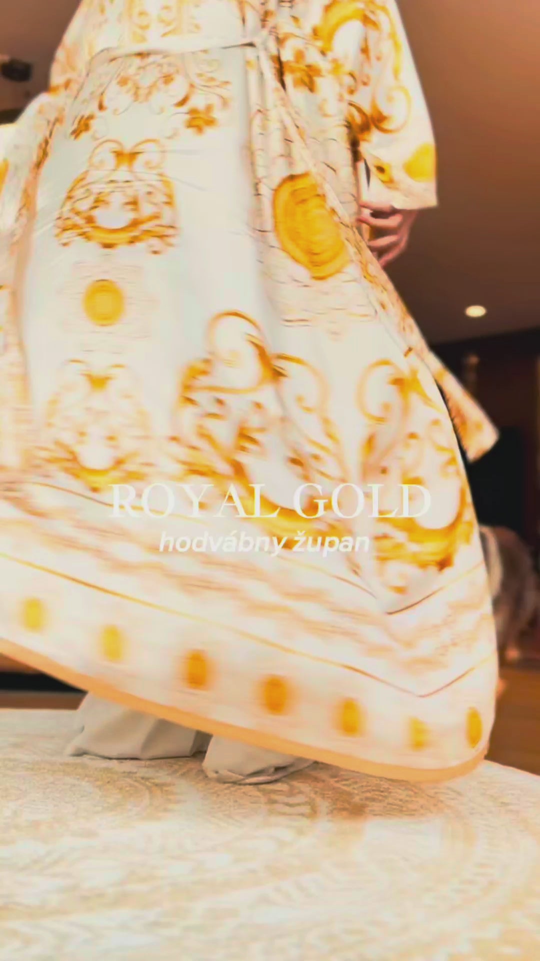 Keyana product video: Royal Gold (64512f0d3bbbc9-KR487214138.mp4)